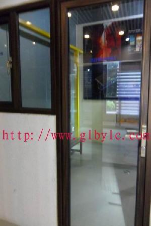 lm58 side hung door