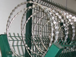 Saudi Arabia Barbed Wire, Mesh Fencing