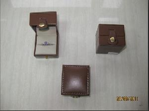 Exquisite Ring Box In Brown Leather