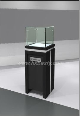 Display Stand Showcase In Jewelry Kiosk Store