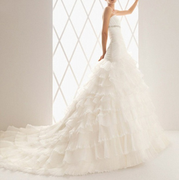 Multi-layers Princess Pleat Embellished Strapless Train Wedding